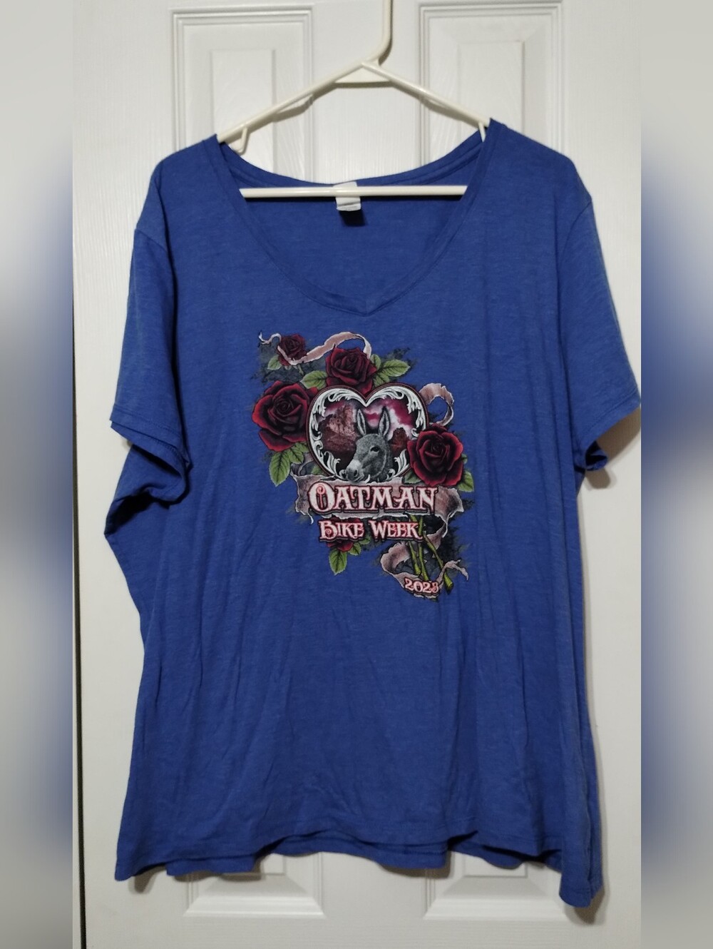 District Royal Blue Oatman Bike Week 2023 V-Neck Tee with Rose & Heart Graphic